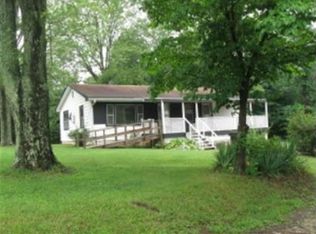 109 Wesley Chapel Rd, Mitchell, IN 47446