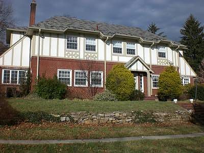 2nd image of 829 Buckingham Rd