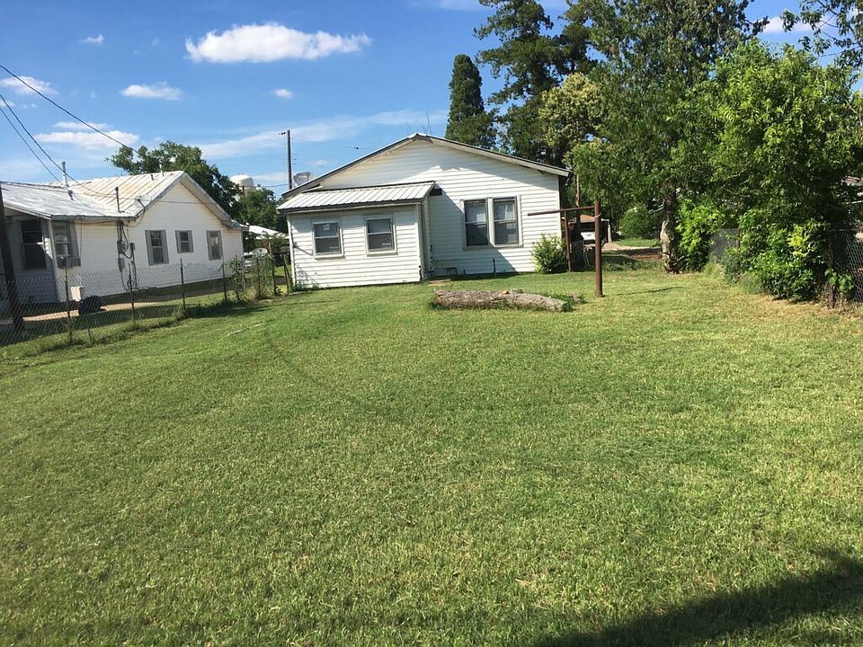 2nd image of 304 W Summit Ave