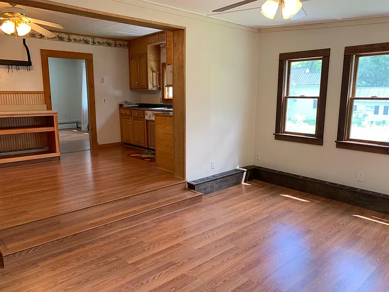 731 College Ave — Photo 10