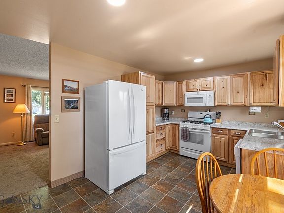 4th image of 1722 Cheryl St