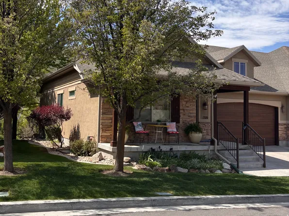1370 E Meadow Valley Dr, Draper, UT 84020