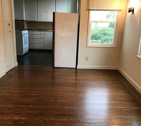 4th image of 3815 Park Blvd APT 3