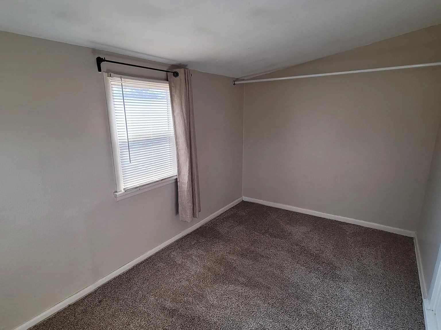 1 bed, 650 sqft, $950 — Photo 4