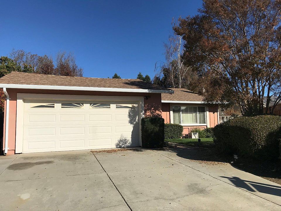 1st image of 17130 Pine Way