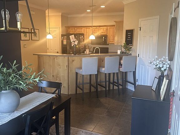 5th image of 1052 Canyon Meadow Dr APT 1