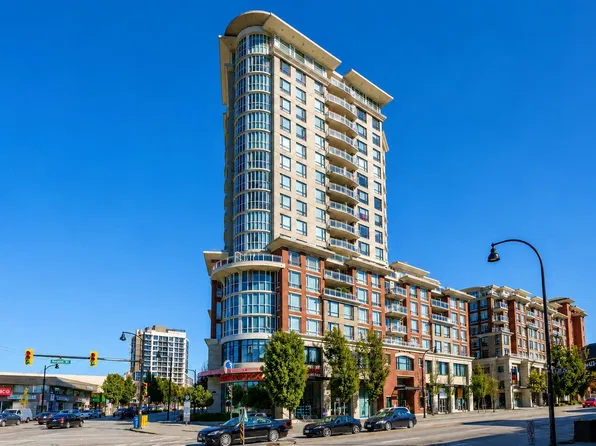 4028 Knight St #1307, Vancouver, BC V5N 5Y8