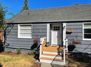 10536 Linden Ave N #B, Seattle, WA 98133