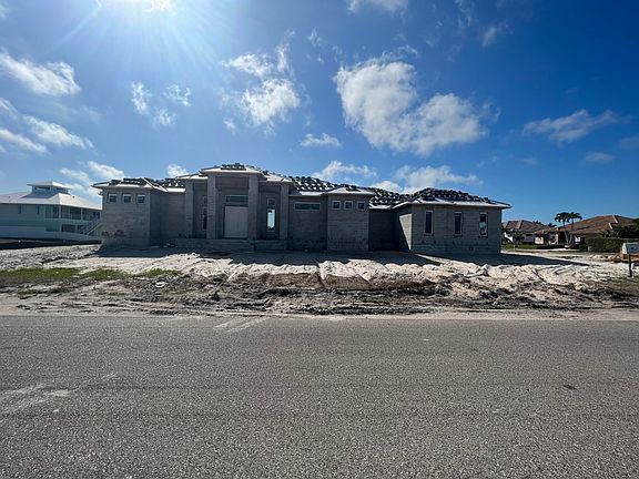 3rd image of 955 Goldenrod Ave