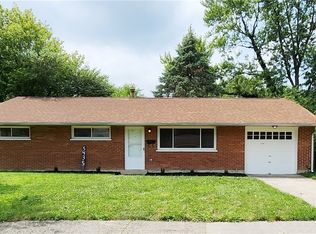 5435 Mangold Dr, Huber Heights, OH 45424