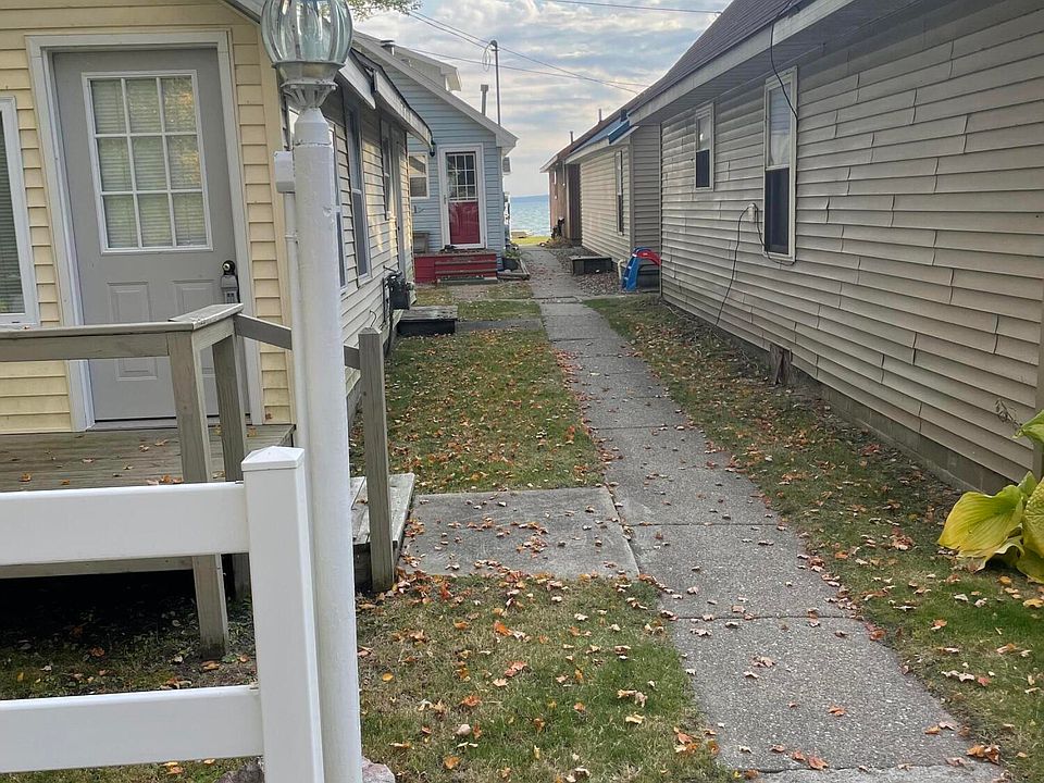 6891 E Houghton Lake Dr D, Houghton Lake, MI 48629 MLS 201821569