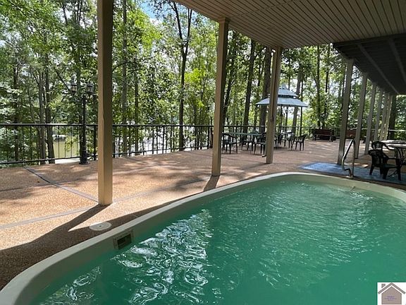 3rd image of 400 Summerfield Dr