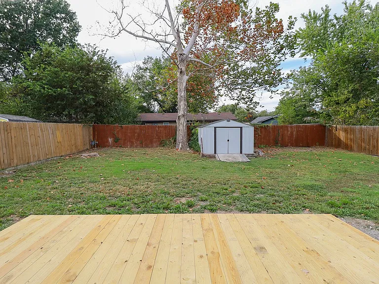 3012 S Ash Ct — Photo 32