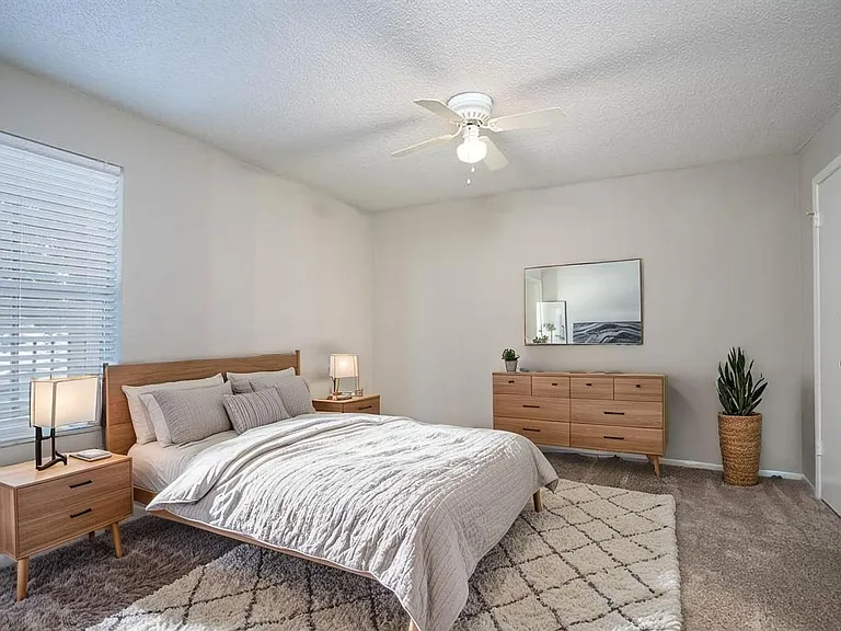 637 Buoy Ln #201 — Photo 20