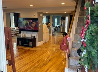 30-32 Chestnut St, Clinton, MA 01510