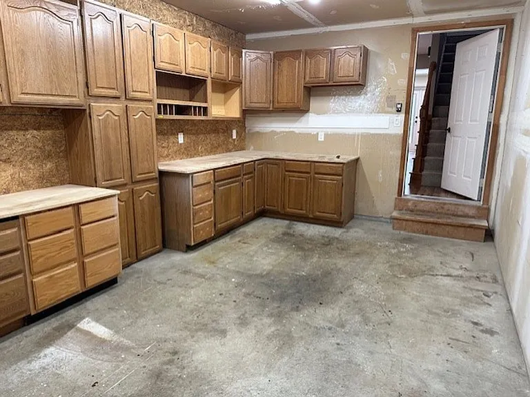 335 Cindy Dr — Photo 21