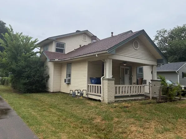 1012 W 4th St, Coffeyville, KS 67337