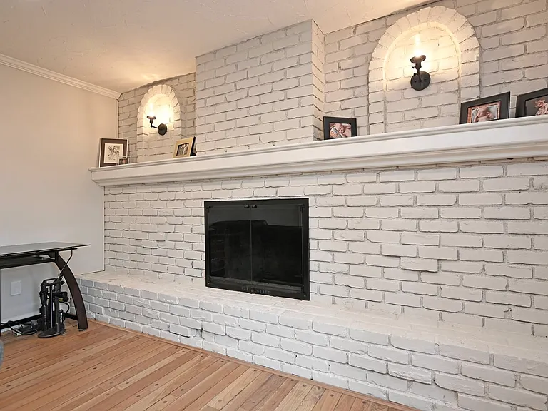 8365 Squirrelridge Dr — Photo 15