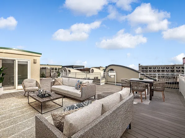 3112 Emmons Avenue image 12 of 12