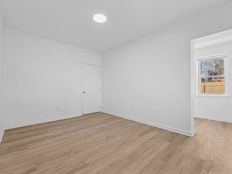 127 W Seymour St #2 — Photo 9