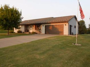 N6196 Rose Ln, Onalaska, WI 54650