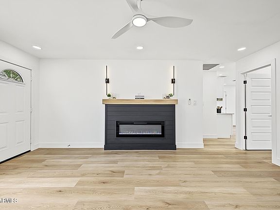 5th image of 7727 W WELDON Avenue