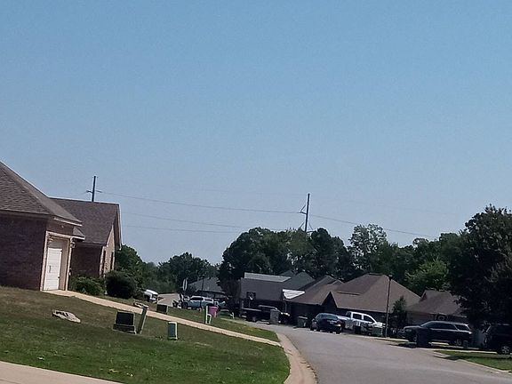 5th image of 4018 Crestside Dr