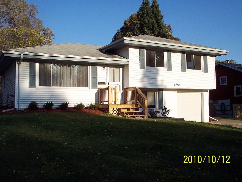 1st image of 7207 Park Crest Dr
