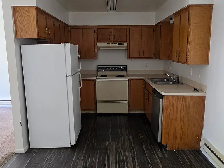350 Moonlite Dr — Photo 5