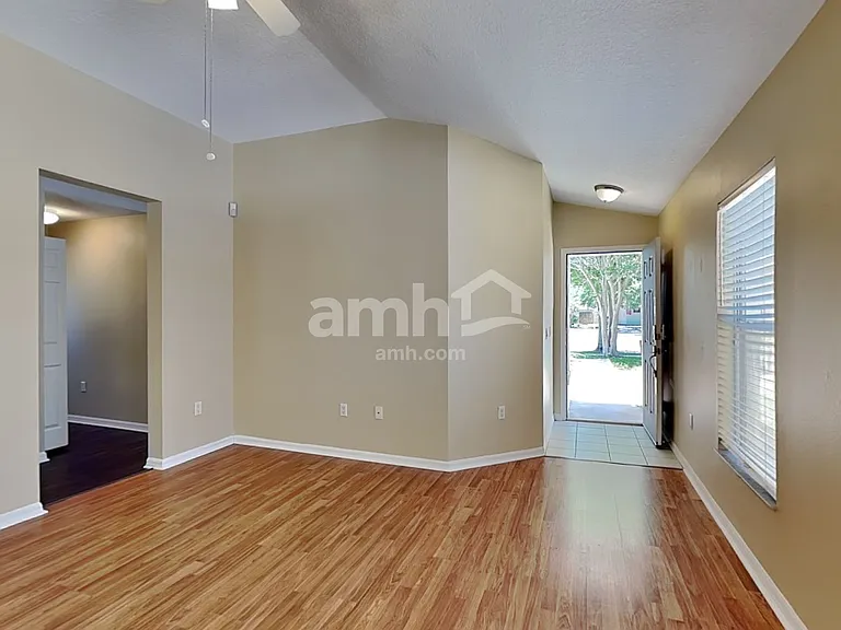 11912 Mango Groves Blvd — Photo 5