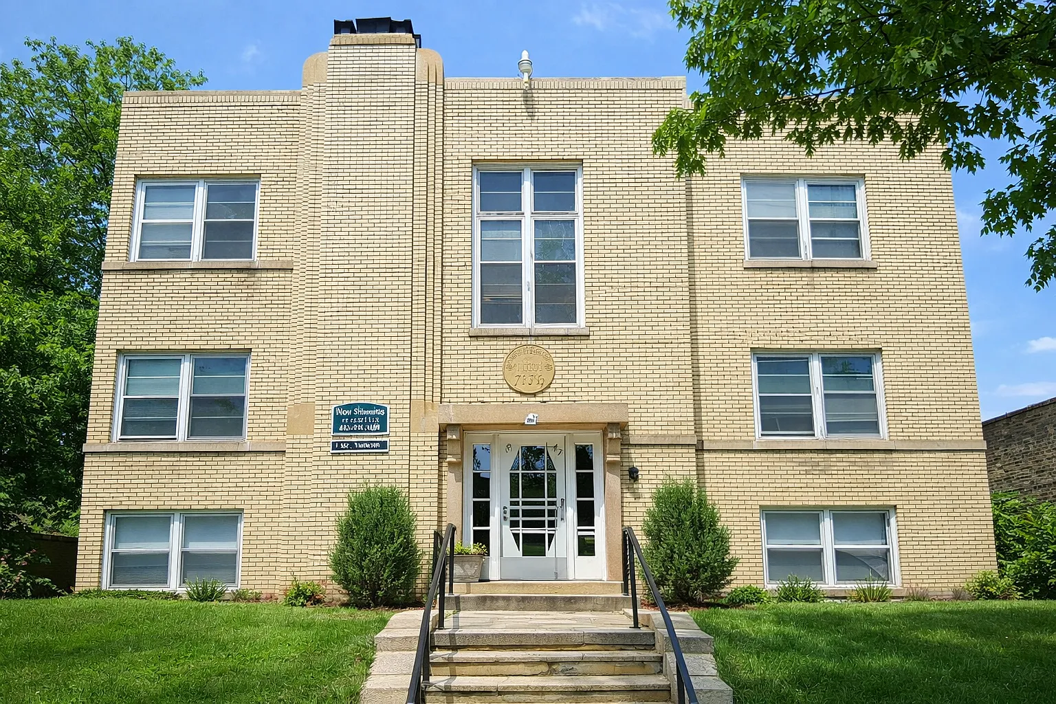 1 bed, $990 — Photo 1
