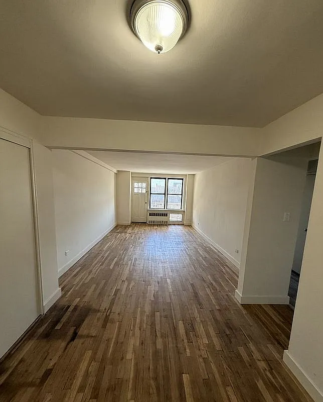 3235 Emmons Ave APT 409 photo 1