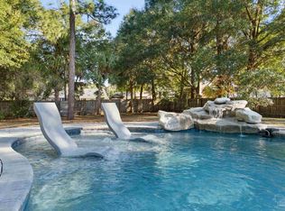 2440 Sunrise Dr, Navarre, FL 32566