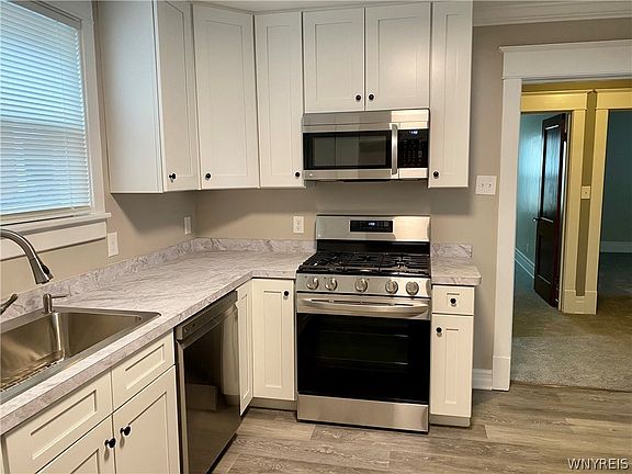 3rd image of 162 Victoria Blvd