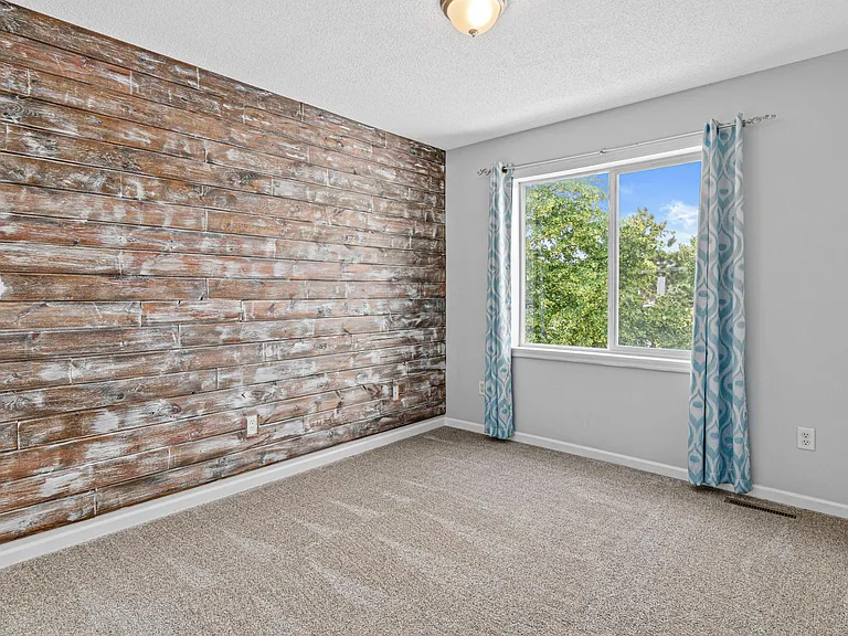 1234 Crystal Pl E — Photo 24