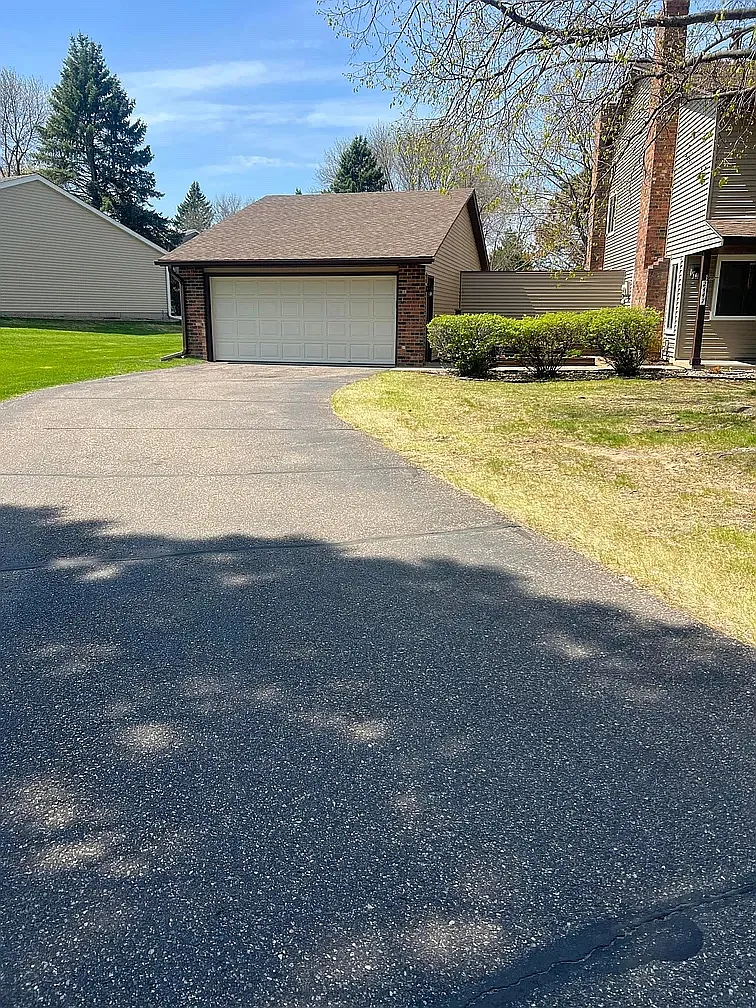 3 bed, 1.5 bath, 1326 sqft, $2,300 — Photo 1