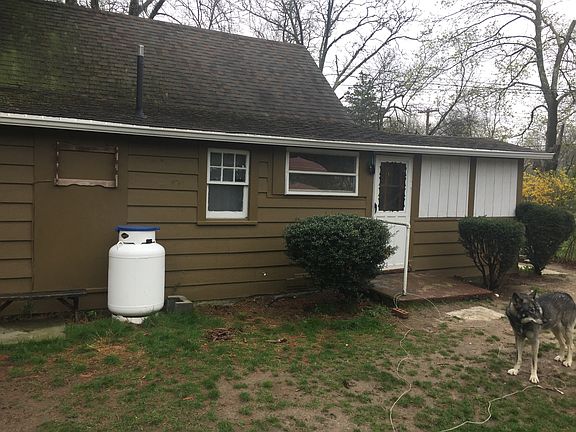 3rd image of 3067 N College Ave