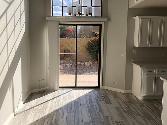 3rd image of 4435 E Amberwood Dr