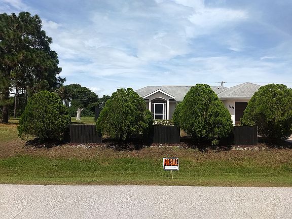 5th image of 7234 Peacock Ln
