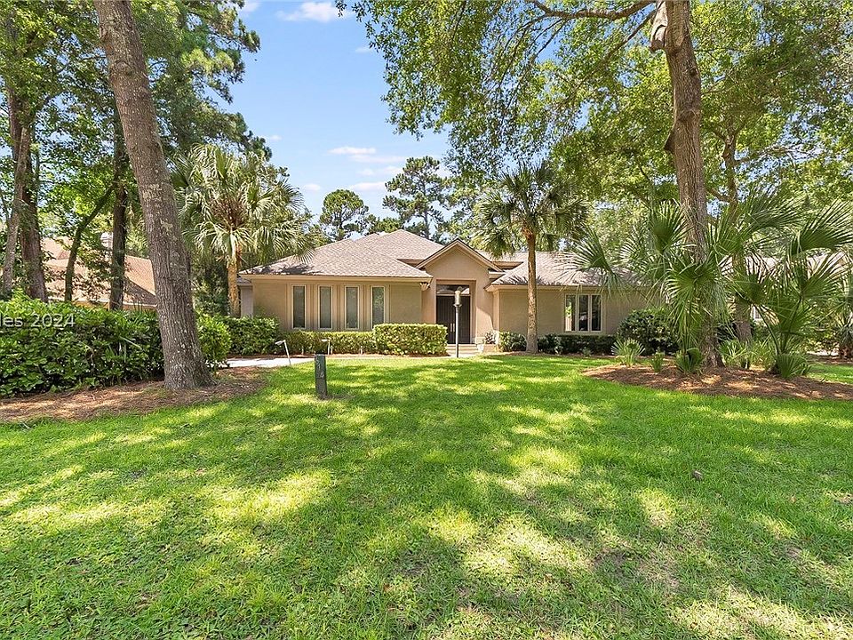 1st image of 614 Colonial Dr