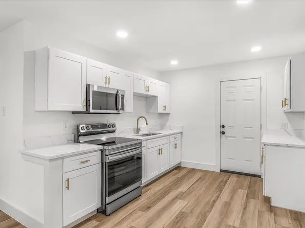 3744 S Hughes Ave, Fort Worth, TX 76119