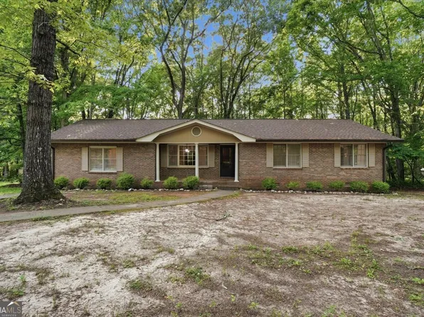 129 Diane Dr, Griffin, GA 30223