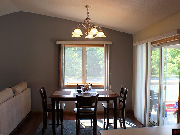 5th image of 400 Heron Dr