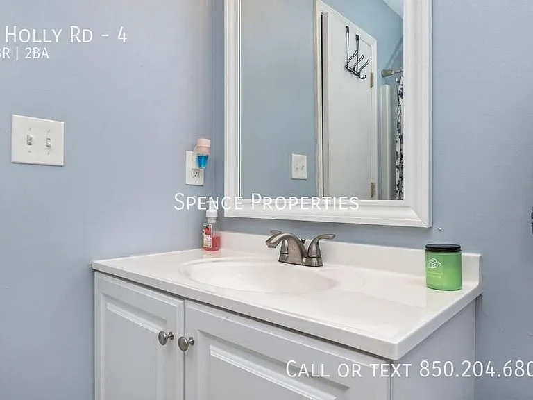 4 Holly Rd #4 — Photo 15