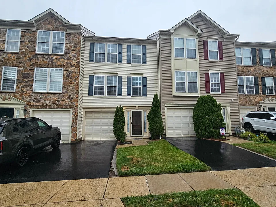 213 Windsor Ct