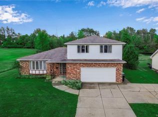 5131 Berg Rd, Buffalo, NY 14218