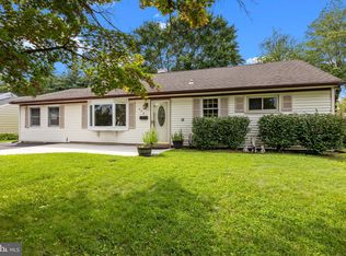 438 Chestnut Rd, Warminster, PA 18974