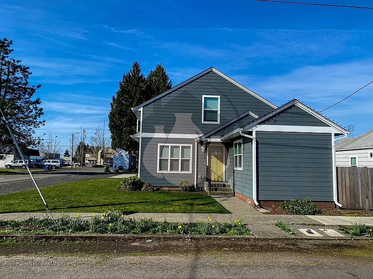 1515 N 2nd Ave — Photo 2