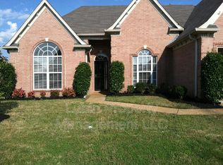 5548 Brook Shade Ln, Memphis, TN 38125