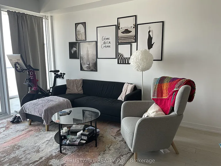 488 University Ave #2605 — Photo 1